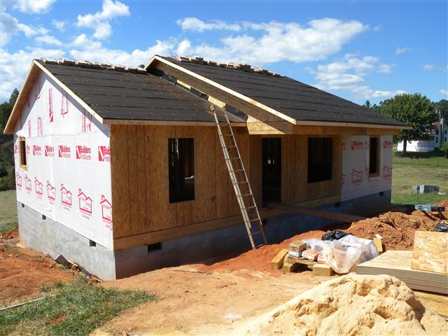 A picture of the property located at 16 LINDSEY ACRES LN, LEICESTER NC 28748.