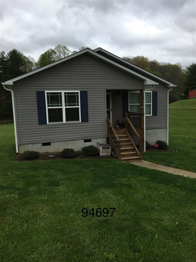 A picture of the property located at 20 LINDSEY ACRES LN, LEICESTER NC 28748.
