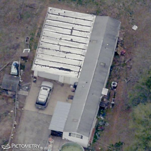 A picture of the property located at 8 ROWN TREE LN, LEICESTER NC 28748.