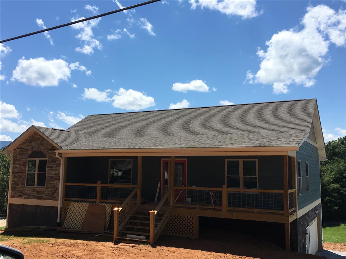 A picture of the property located at 122 MARTIN BRANCH RD, LEICESTER NC 28748.