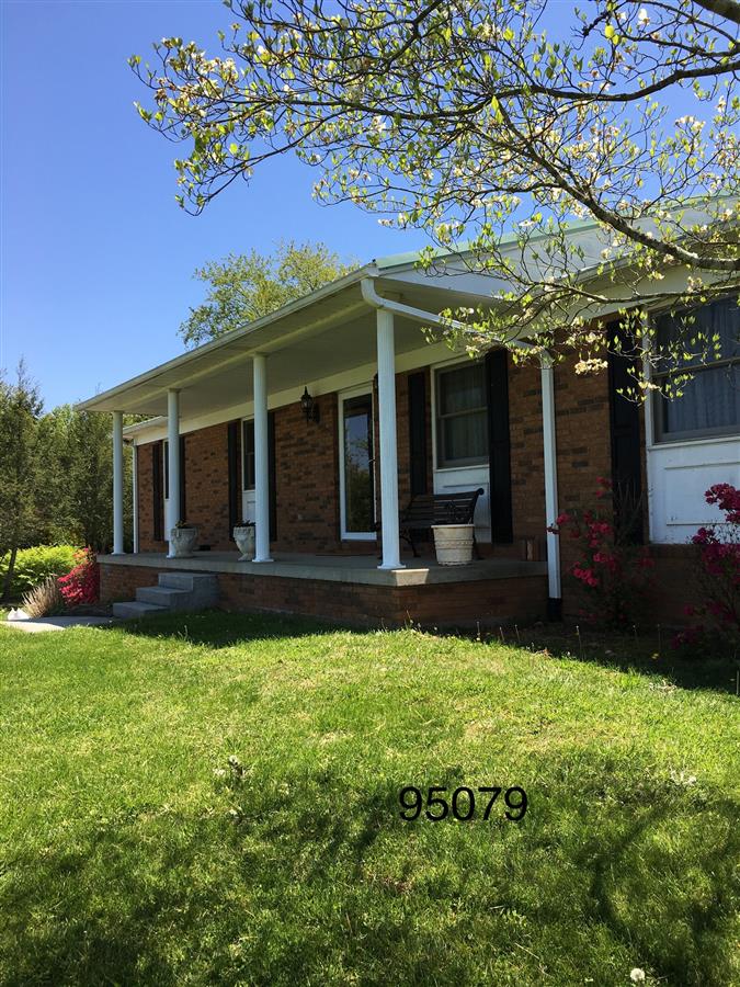 A picture of the property located at 16 HAMPTON RD, LEICESTER NC 28748.