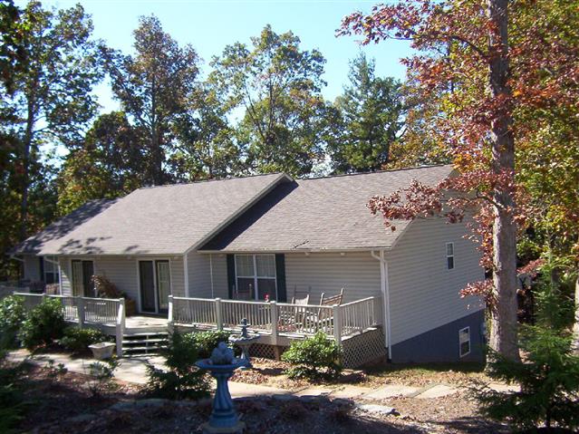 A picture of the property located at 220 EMILY LN, LEICESTER NC 28748.
