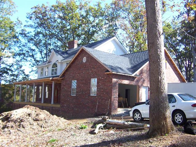 A picture of the property located at 48 SHERRY LN, LEICESTER NC 28748.