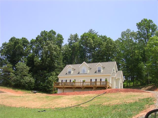 A picture of the property located at 106 LAWSON VIEW DR, LEICESTER NC 28748.