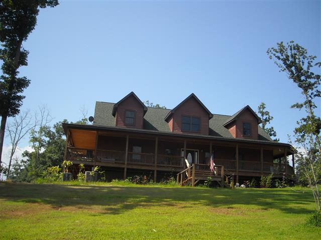 A picture of the property located at 75 DENNIE LN, LEICESTER NC 28748.
