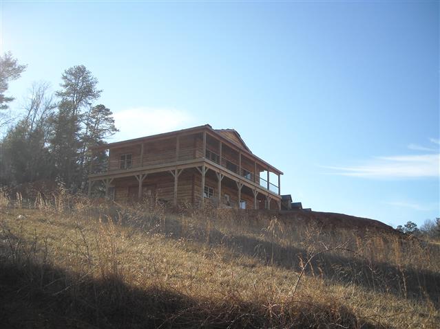 A picture of the property located at 25 DENNIE LN, LEICESTER NC 28748.