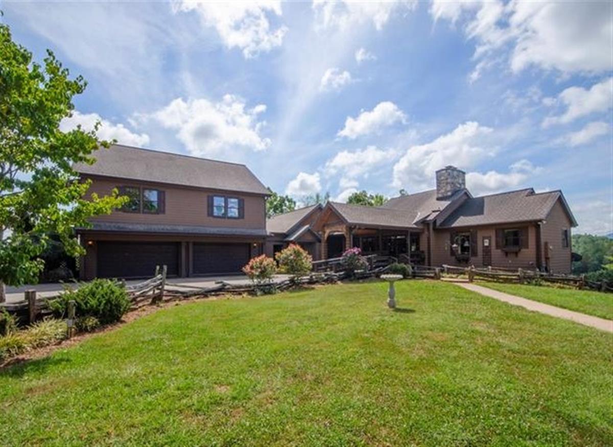 A picture of the property located at 240 COUNTRY TIME CIR, LEICESTER NC 28748.