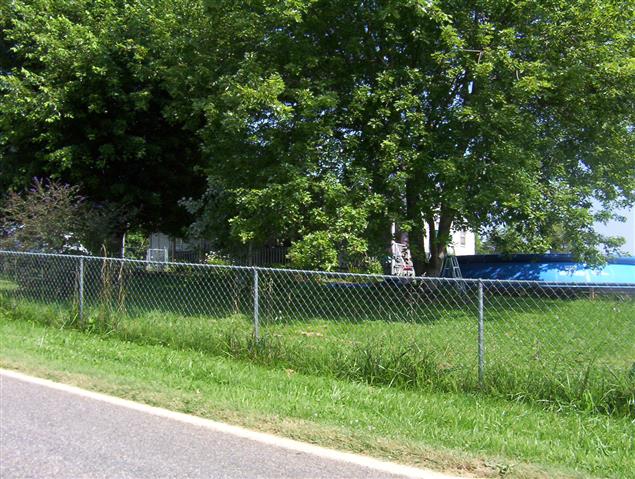A picture of the property located at 201 PINEY KNOB RD, MARSHALL NC 28753.