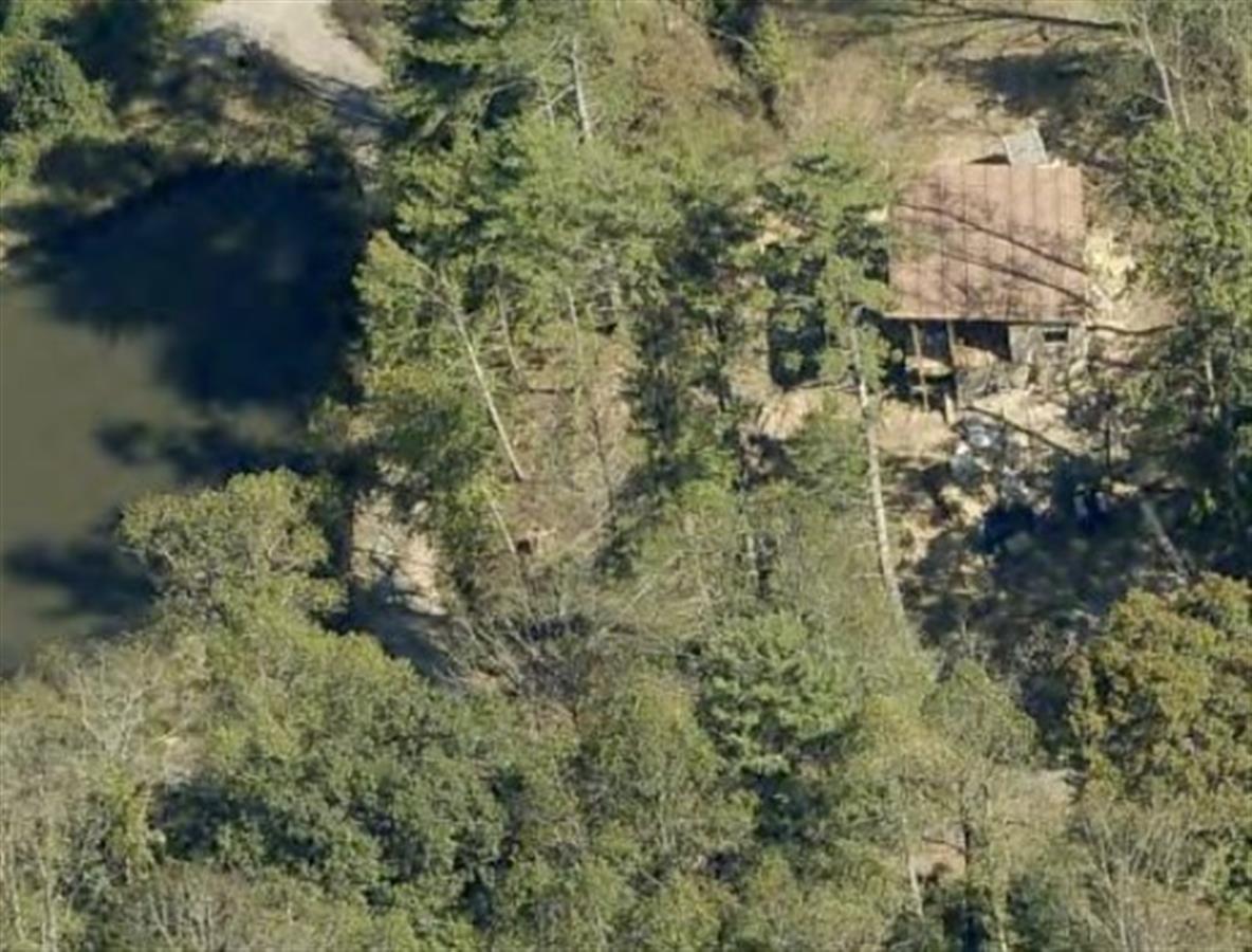 A picture of the property located at 139 DUCK POND DR, MARSHALL NC 28753.