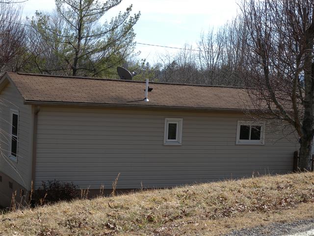 A picture of the property located at 1990 OLD NC 20 HWY, MARSHALL NC 28753.