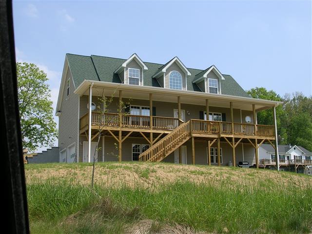 A picture of the property located at 26 JOYHUGHES LN, LEICESTER NC 28748.