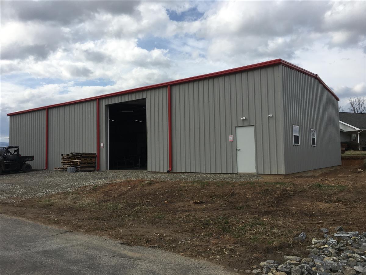 A picture of the property located at 5 FRISBEE RD, LEICESTER NC 28748.