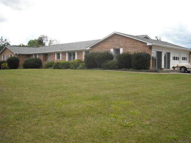 A picture of the property located at 7 BROOKSHIRE RD, LEICESTER NC 28748.
