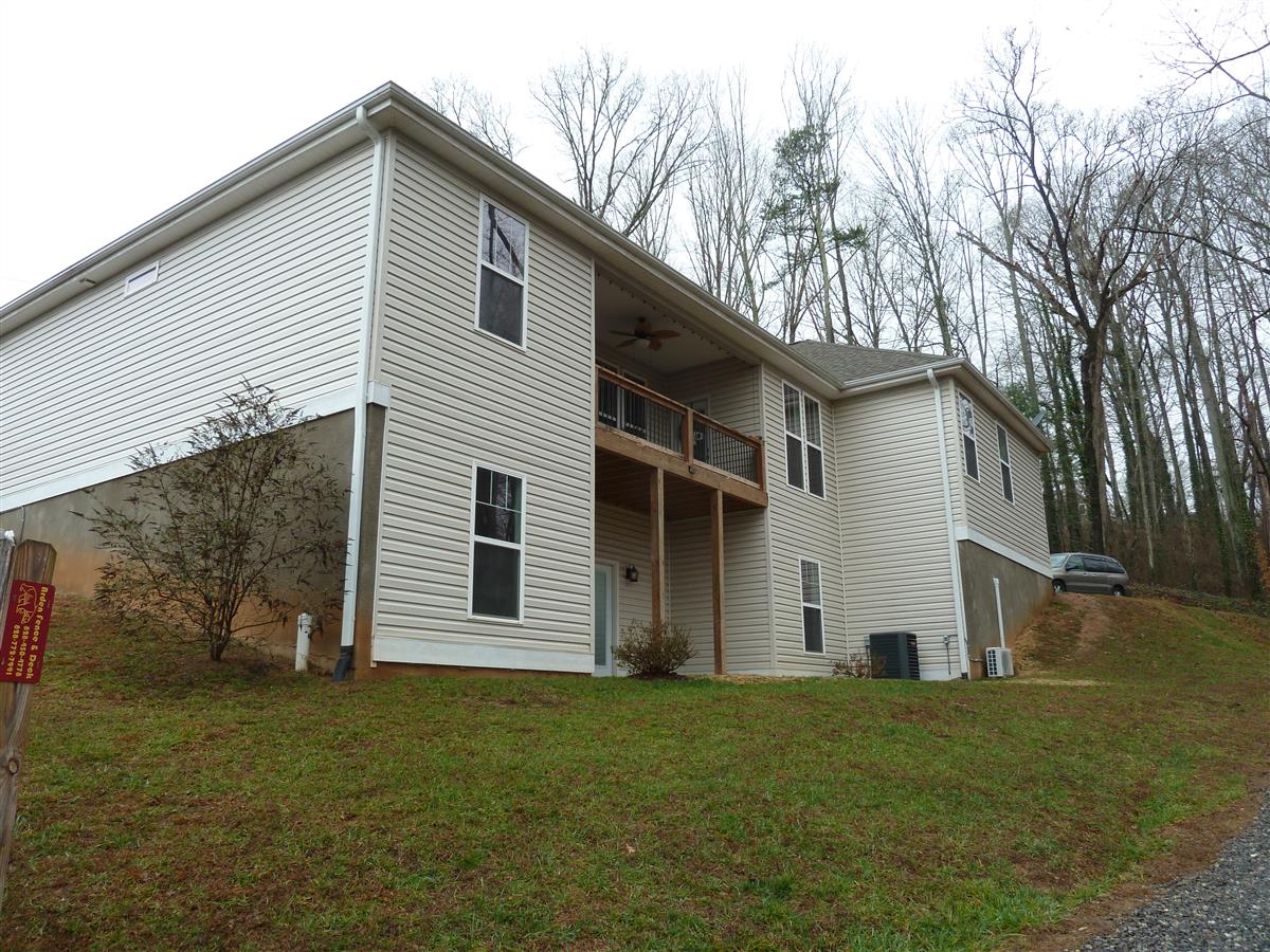 A picture of the property located at 53 BLUE RIDGE ACRES RD, ASHEVILLE NC 28806.