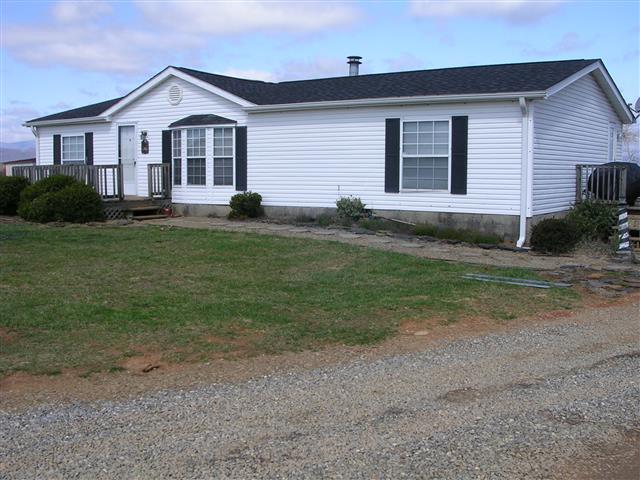 A picture of the property located at 106 DIX CREEK CHAPEL RD, ASHEVILLE NC 28806.