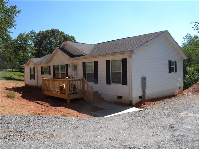 A picture of the property located at 9 GOLDEN TREE LN, ASHEVILLE NC 28806.