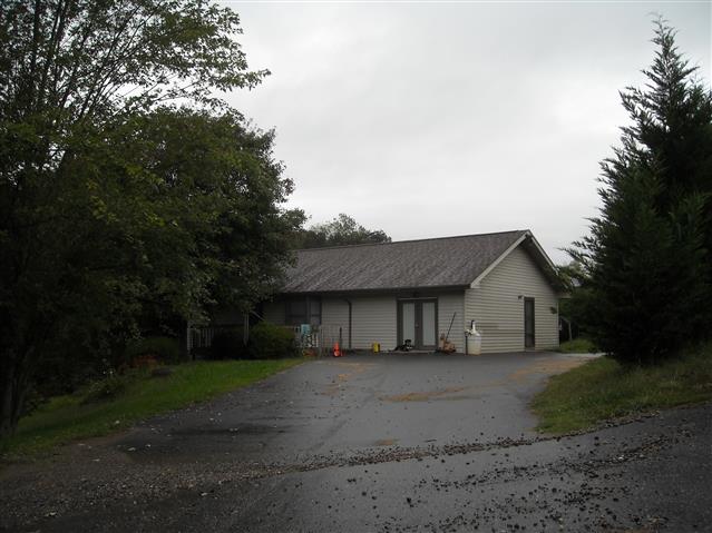 A picture of the property located at 20 JUNO DR, ASHEVILLE NC 28806.