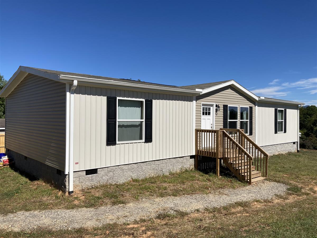 A picture of the property located at 25 H G BUCKNER MDWS, ASHEVILLE NC 28806.