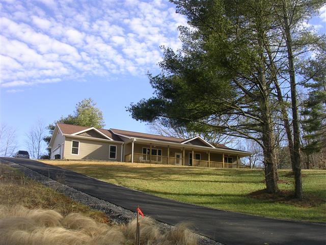 A picture of the property located at 55 BEAR CREEK HILLS DR, LEICESTER NC 28748.