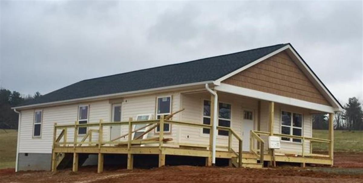 A picture of the property located at 43 PAUL BRIDGES RD, ALEXANDER NC 28701.