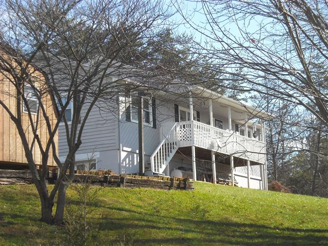 A picture of the property located at 21 STEPPING STONE PATH, ALEXANDER NC 28701.