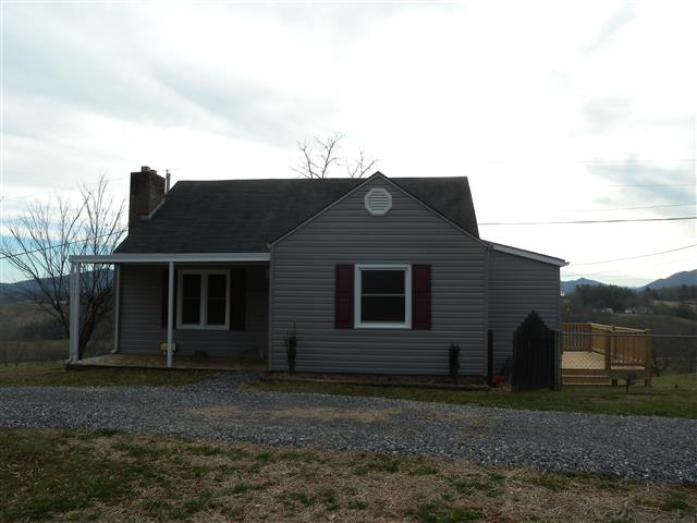 A picture of the property located at 220 RIDGEVIEW RD, ALEXANDER NC 28701.
