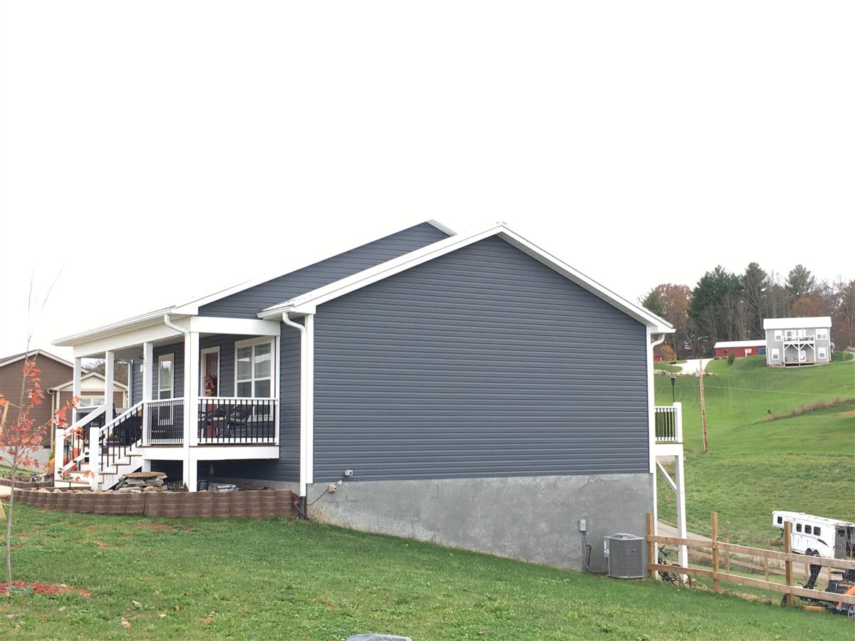 A picture of the property located at 252 TIPTON HILL RD, LEICESTER NC 28748.