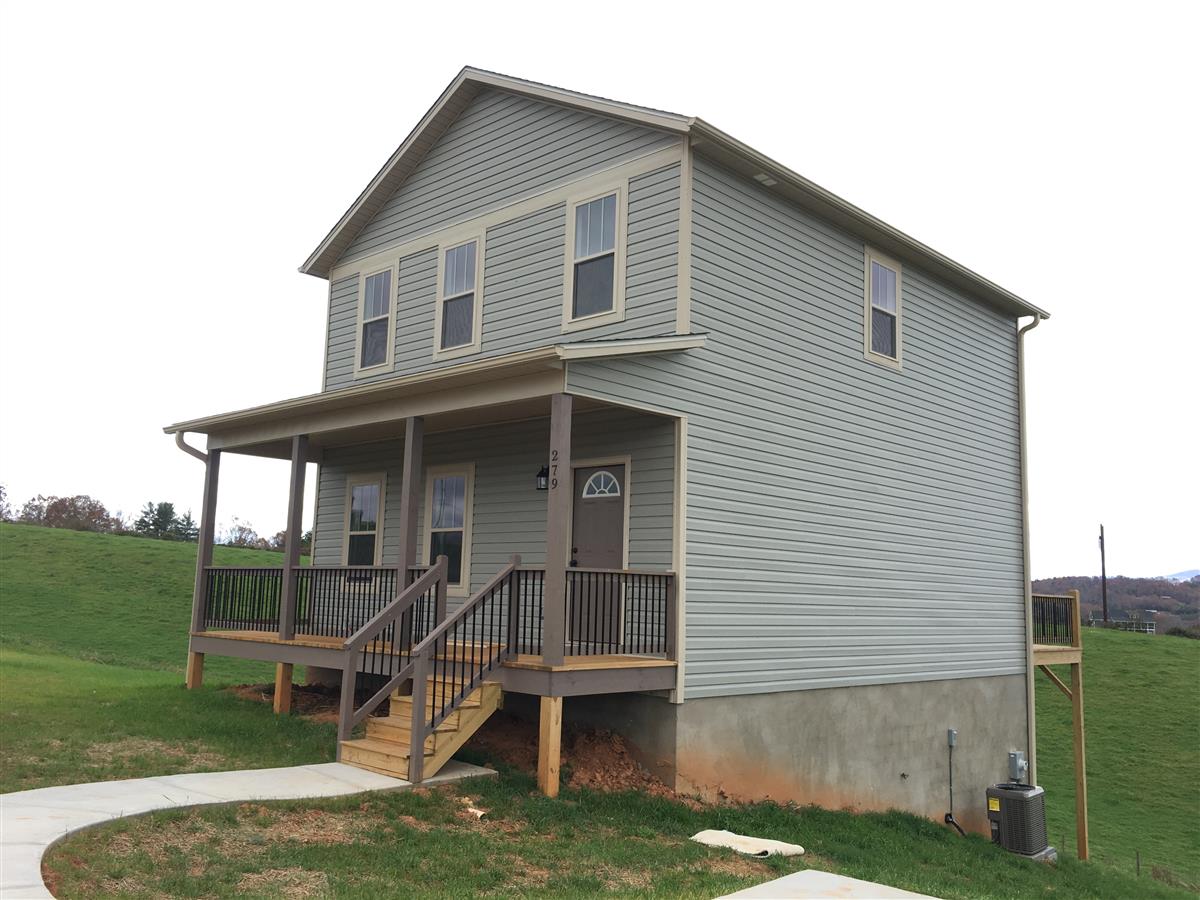 A picture of the property located at 279 TIPTON HILL RD, LEICESTER NC 28748.
