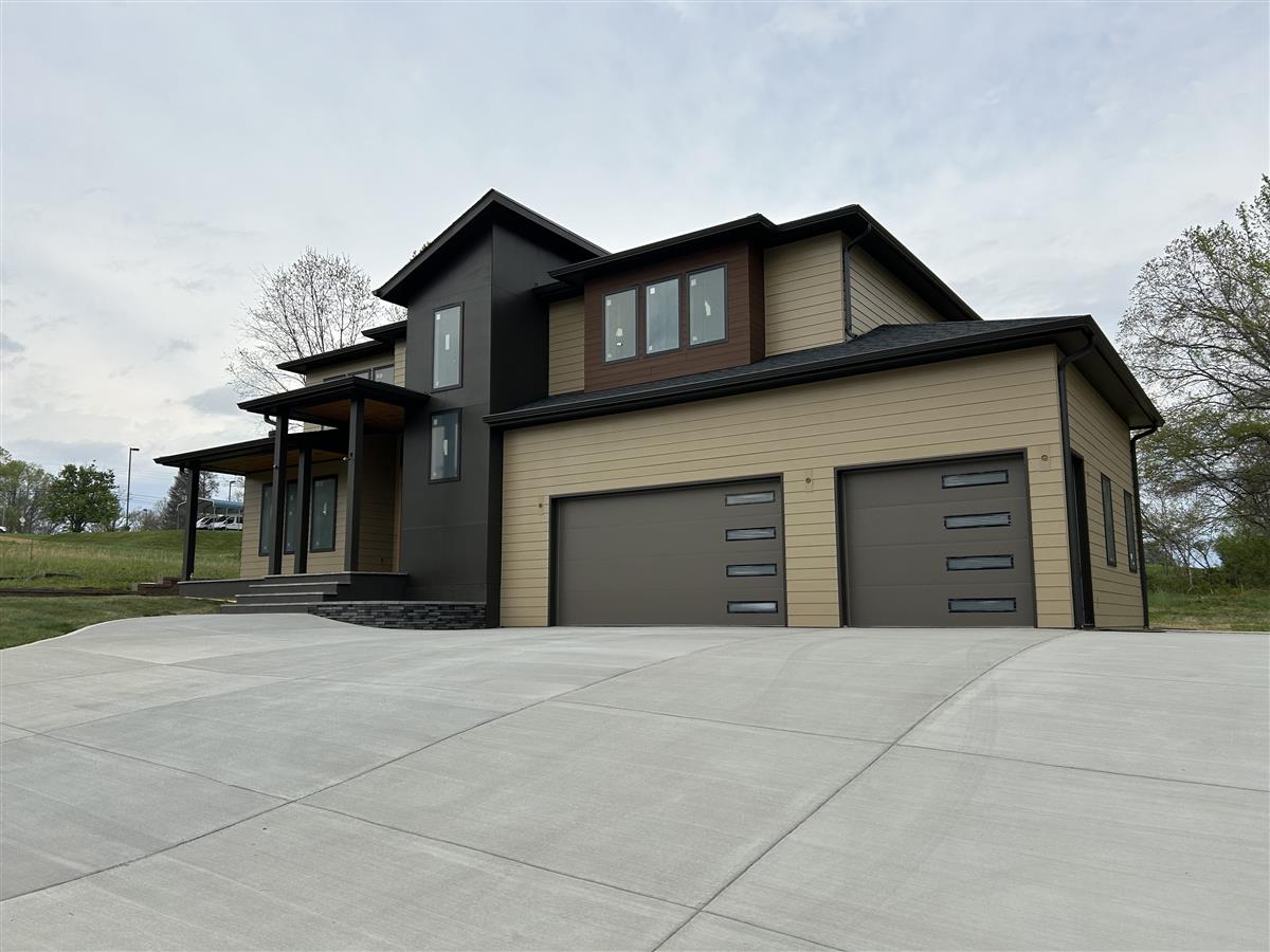 A picture of the property located at 36 SCOTT MEADOWS DR, ASHEVILLE NC 28806.