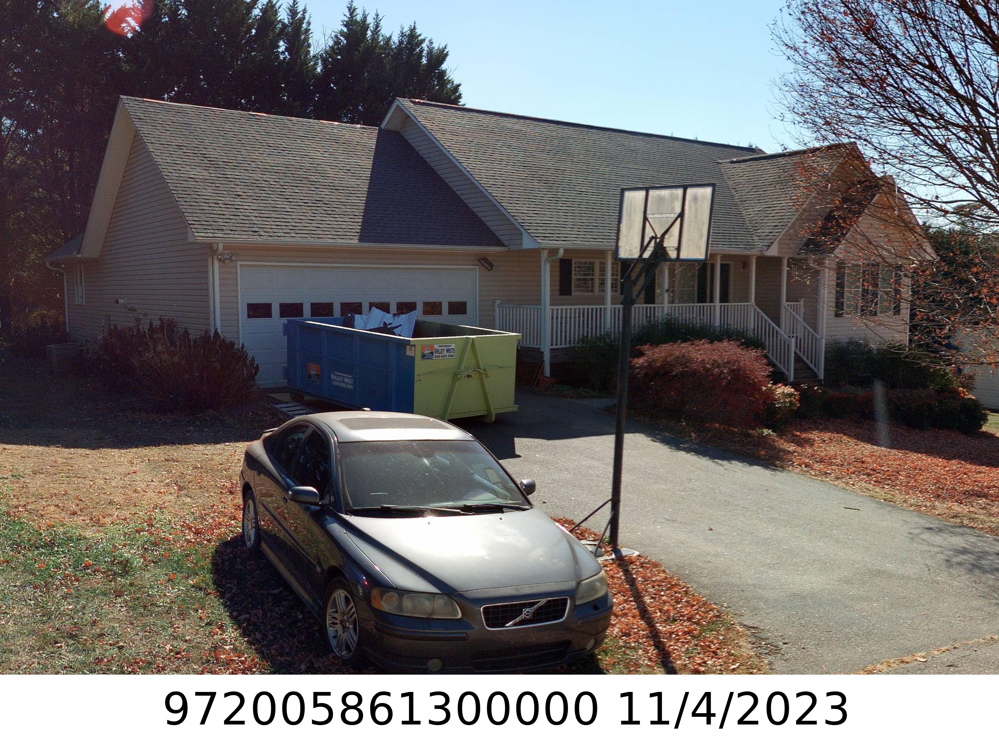 A picture of the property located at 4 VIEWPOINTE LN, ASHEVILLE NC 28806.