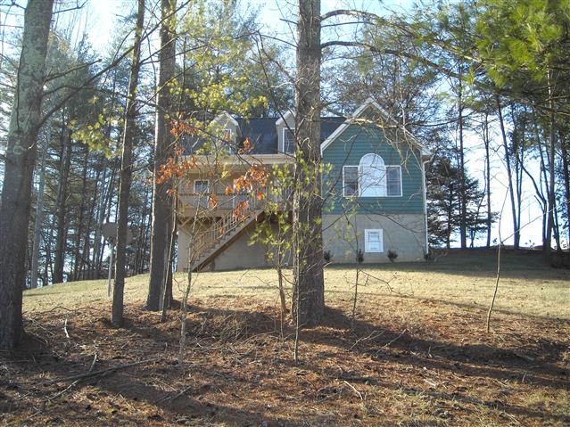 A picture of the property located at 10 DEVANNA DR, ALEXANDER NC 28701.