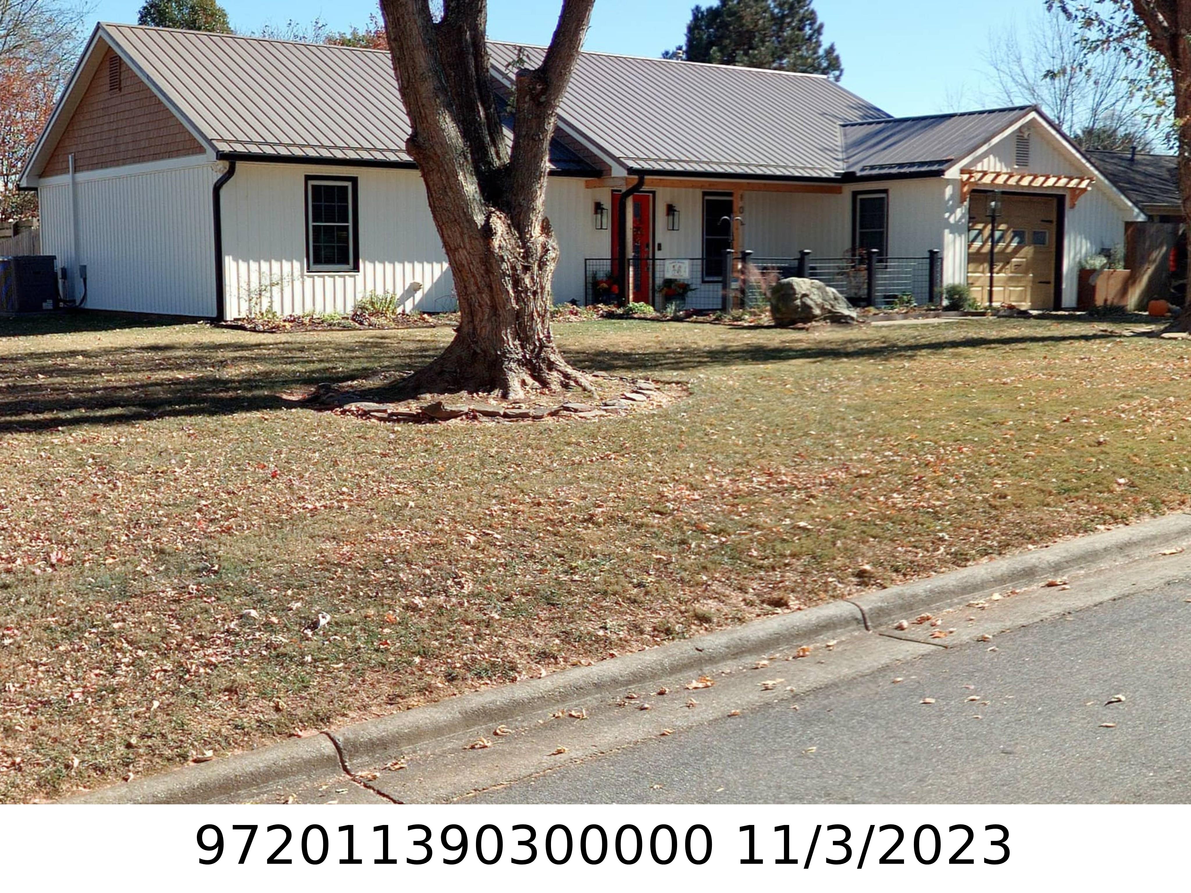 A picture of the property located at 101 SCOTTLYNN CT, ASHEVILLE NC 28806.