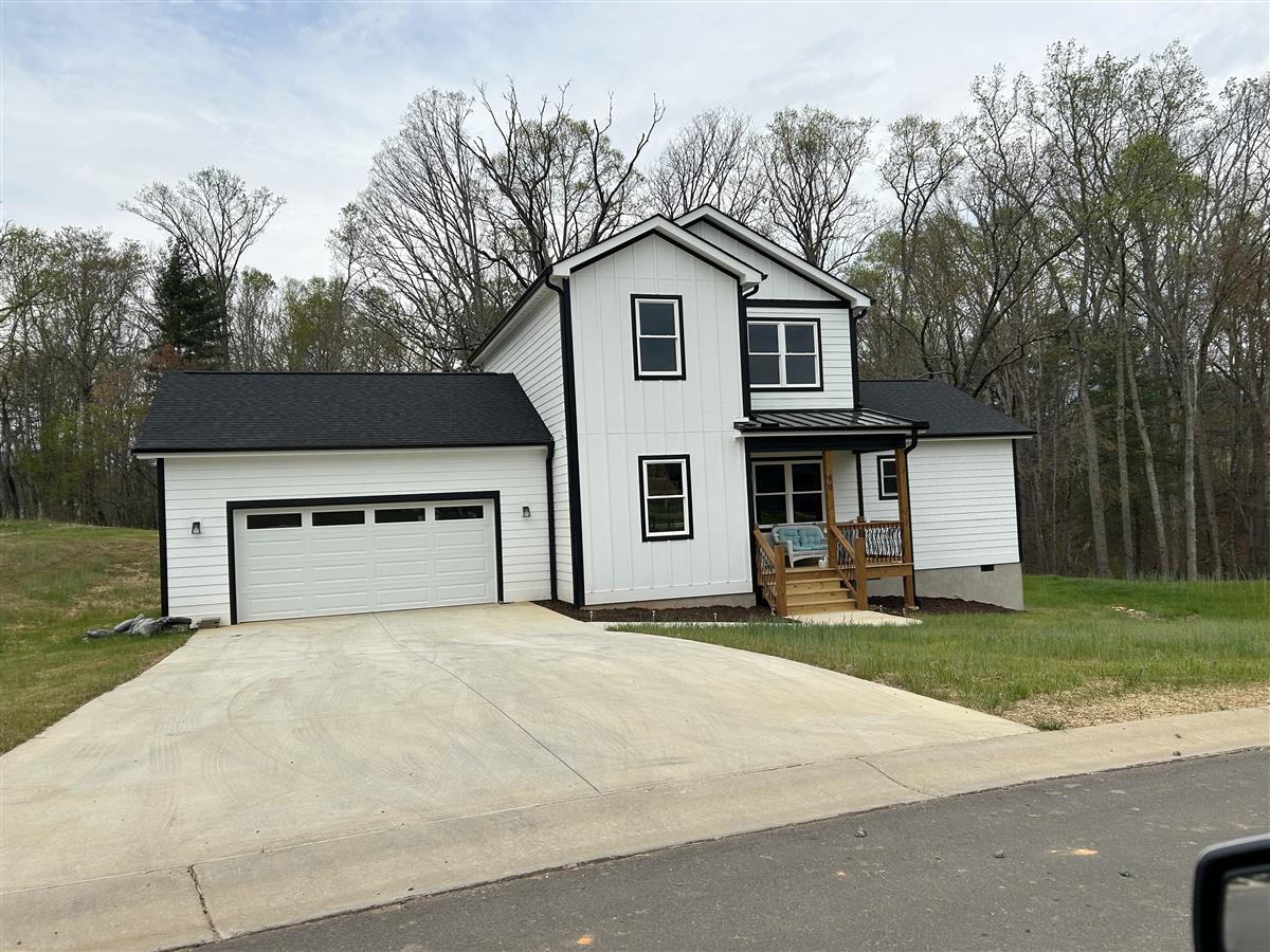 A picture of the property located at 90 SCOTT MEADOWS DR, ASHEVILLE NC 28806.