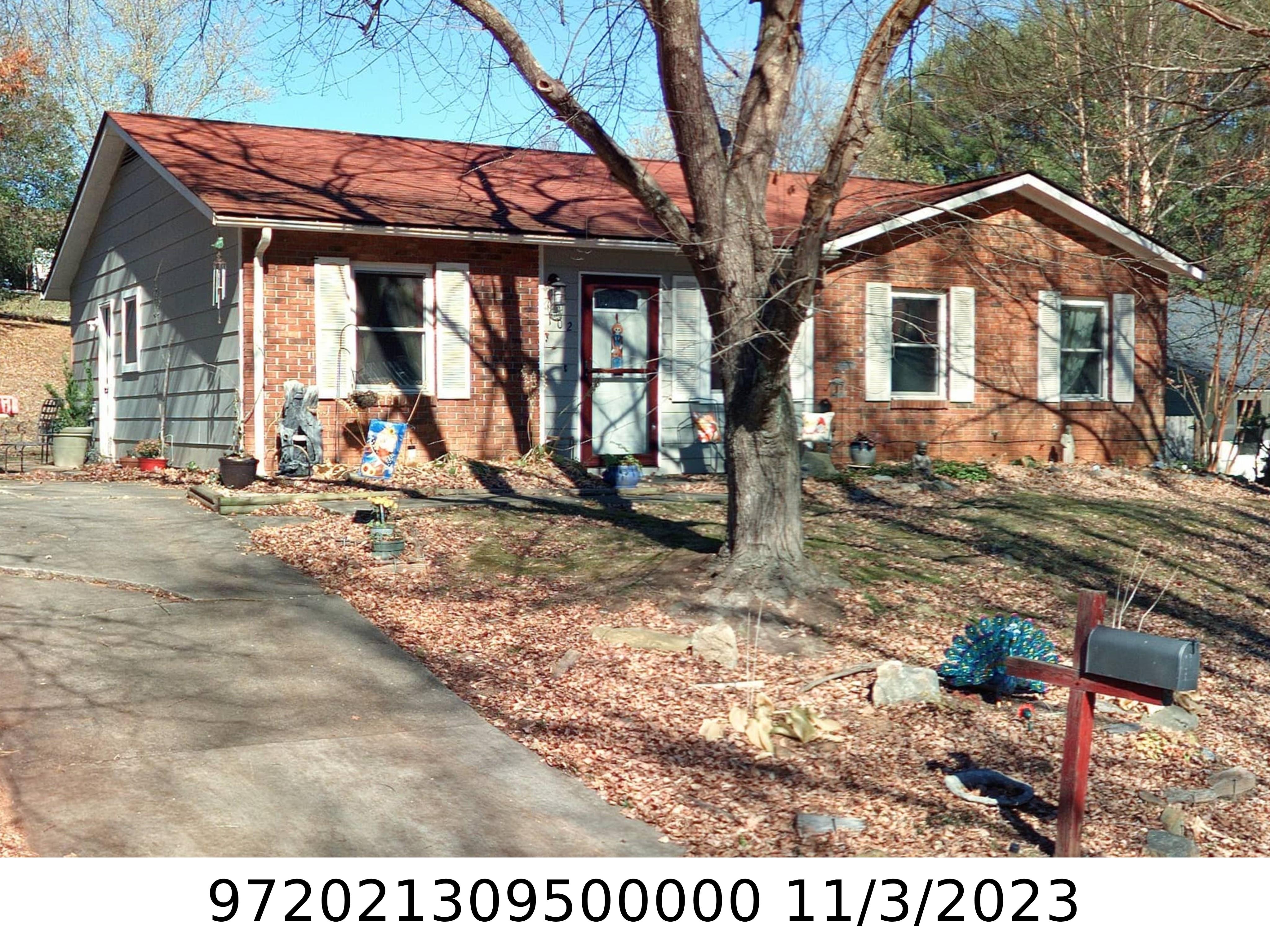 A picture of the property located at 102 WICKLOW DR, ASHEVILLE NC 28806.