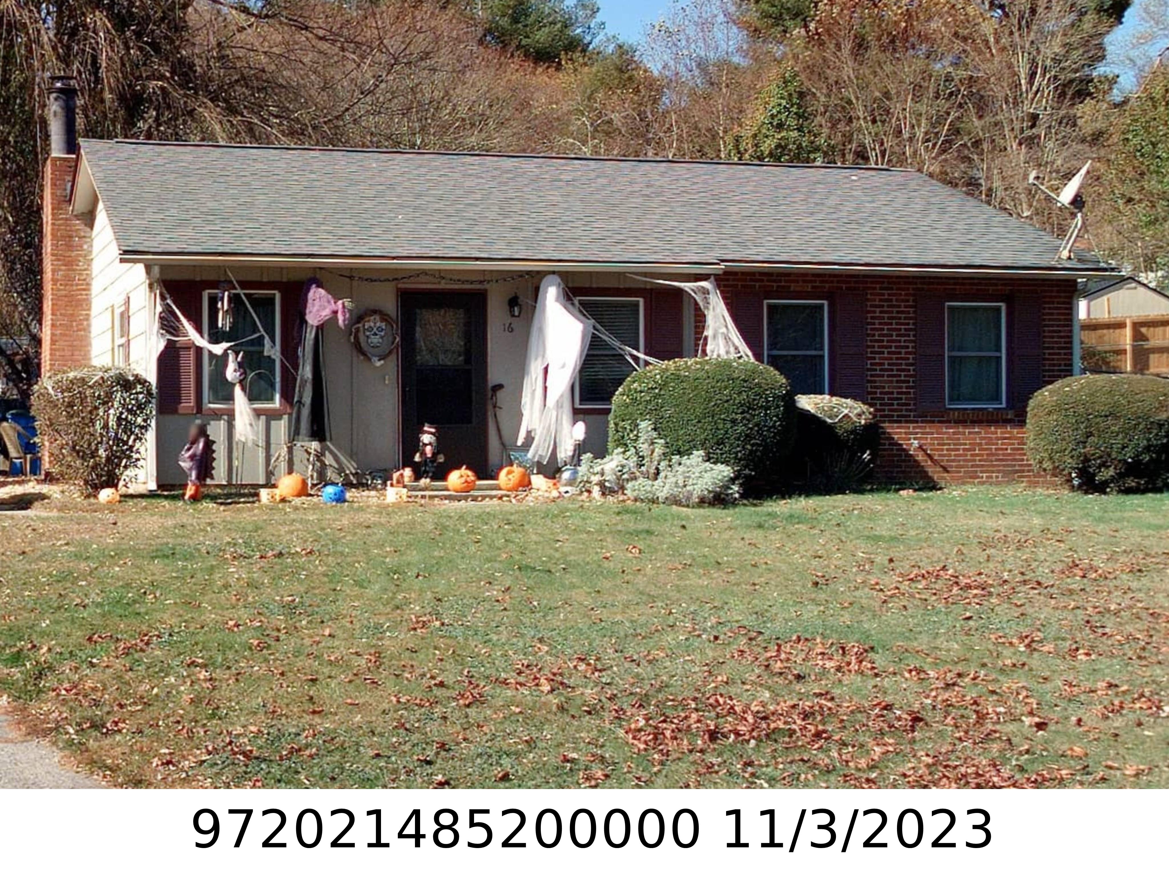 A picture of the property located at 16 KILKENNY DR, ASHEVILLE NC 28806.