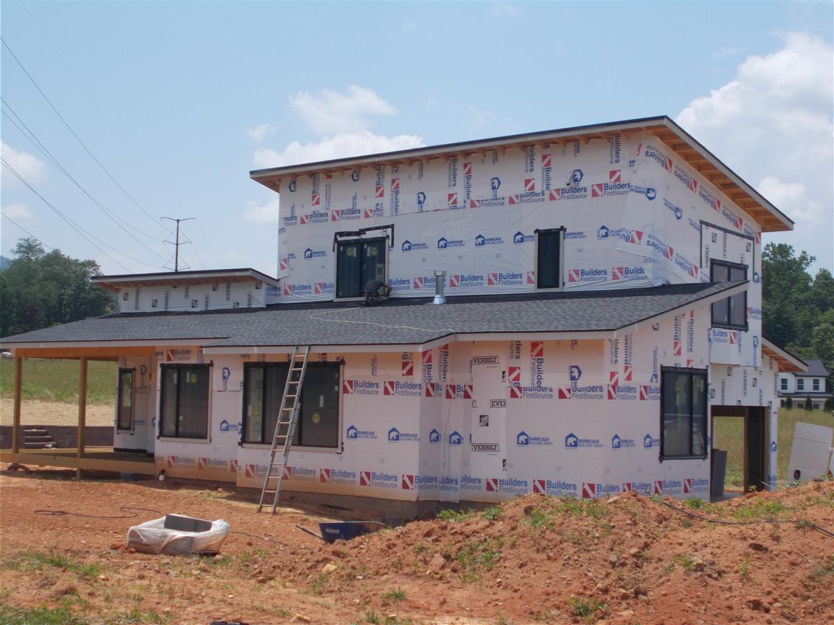 A picture of the property located at 125 SCOTT MEADOWS DR, ASHEVILLE NC 28806.