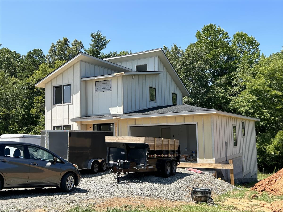 A picture of the property located at 130 SCOTT MEADOWS DR, ASHEVILLE NC 28806.