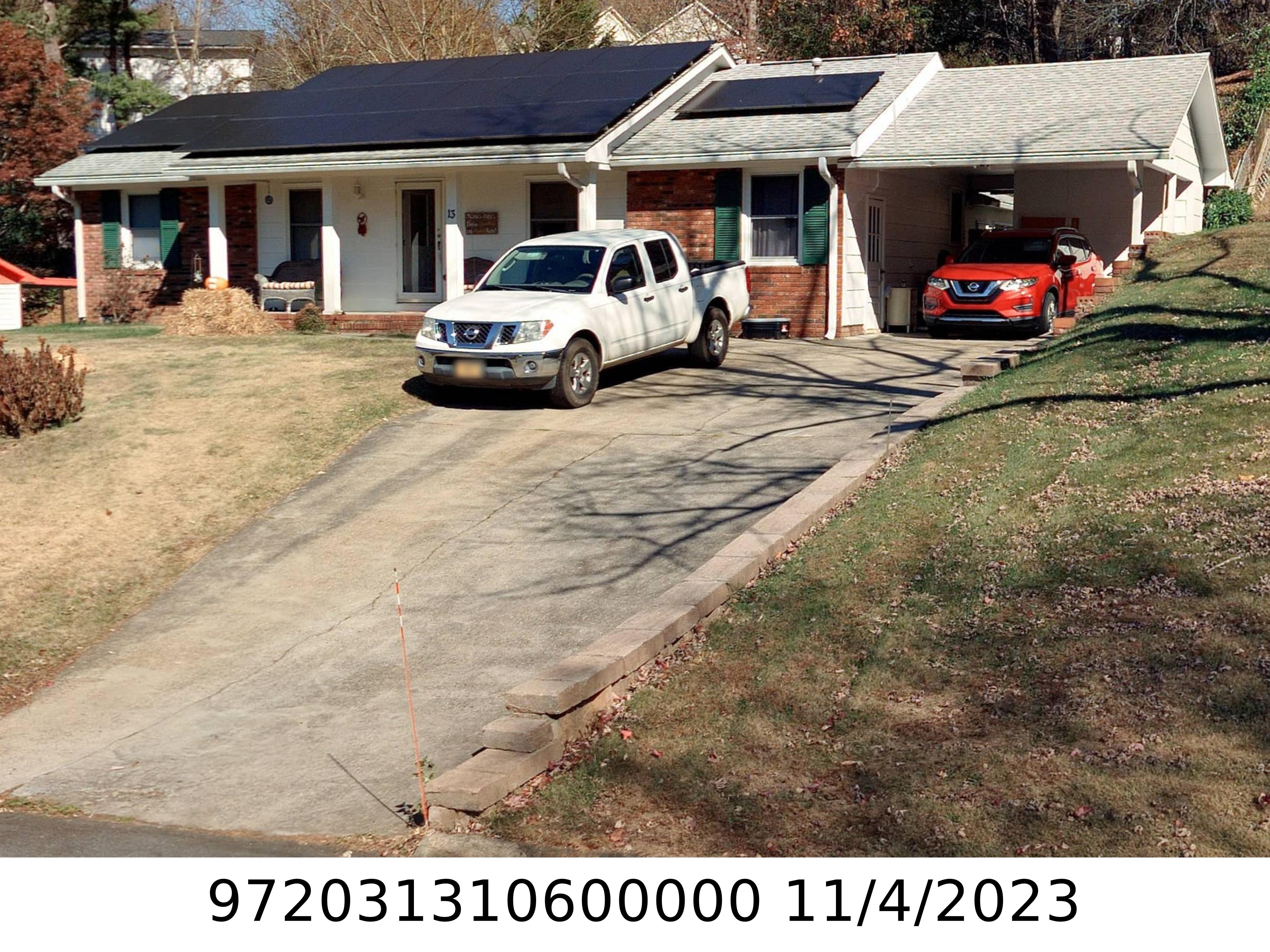 A picture of the property located at 13 LYNWOOD CIR, ASHEVILLE NC 28806.