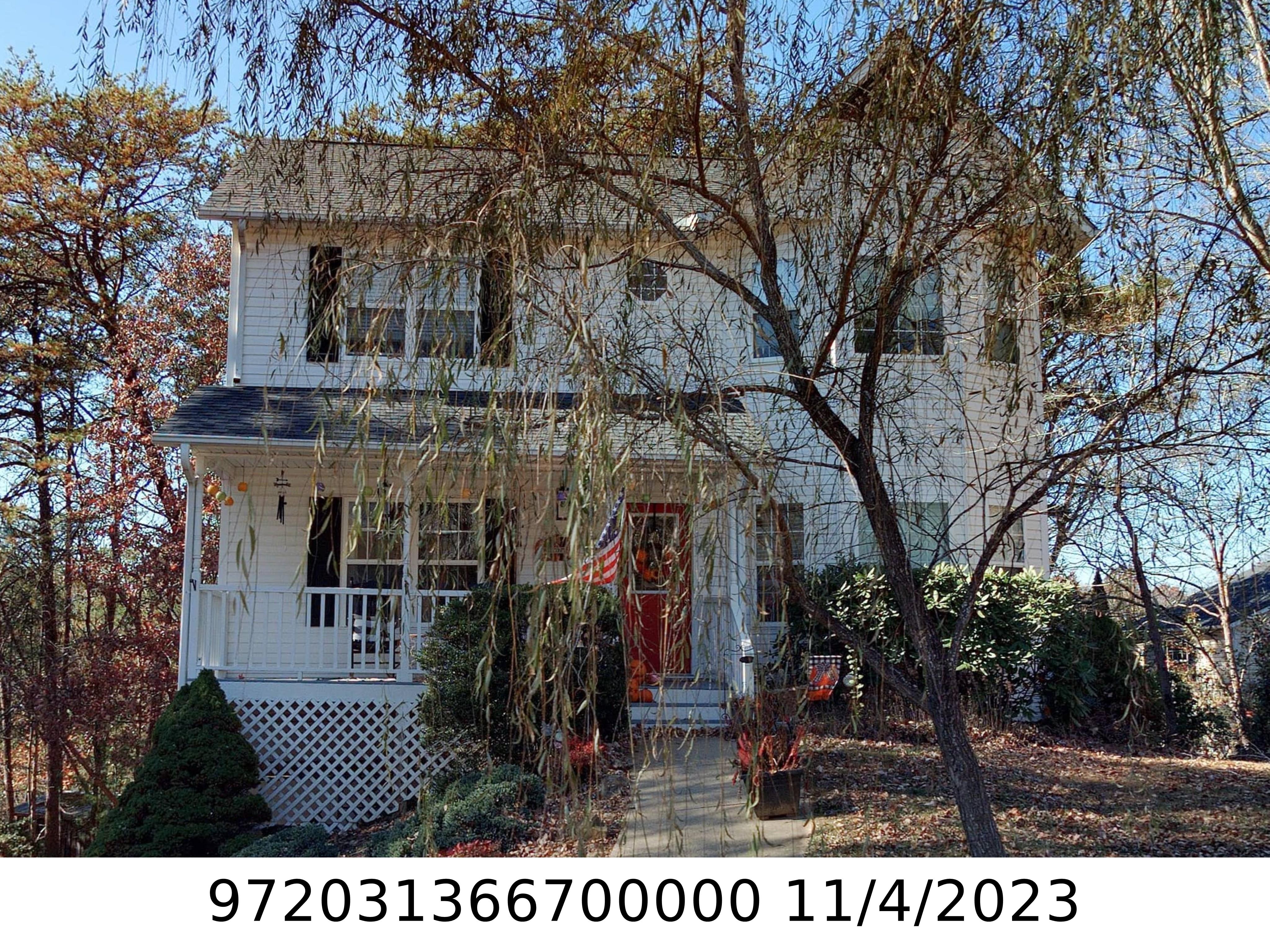 A picture of the property located at 201 FRIENDLY CIR, ASHEVILLE NC 28806.