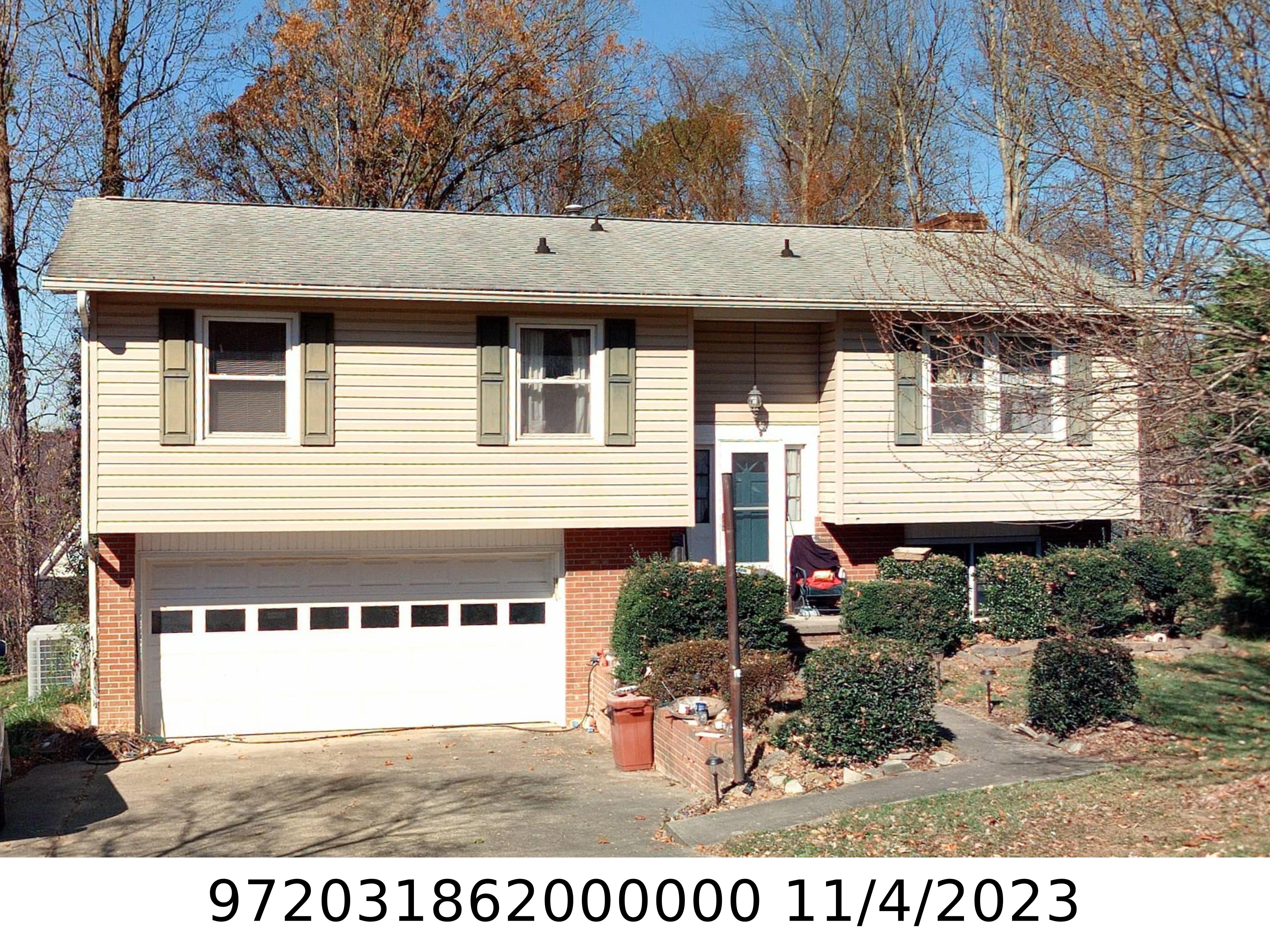 A picture of the property located at 41 LYNWOOD CIR, ASHEVILLE NC 28806.