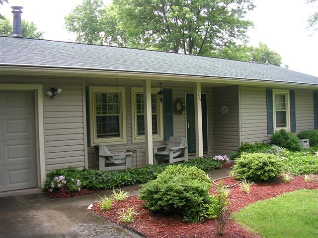 A picture of the property located at 55 LYNWOOD CIR, ASHEVILLE NC 28806.