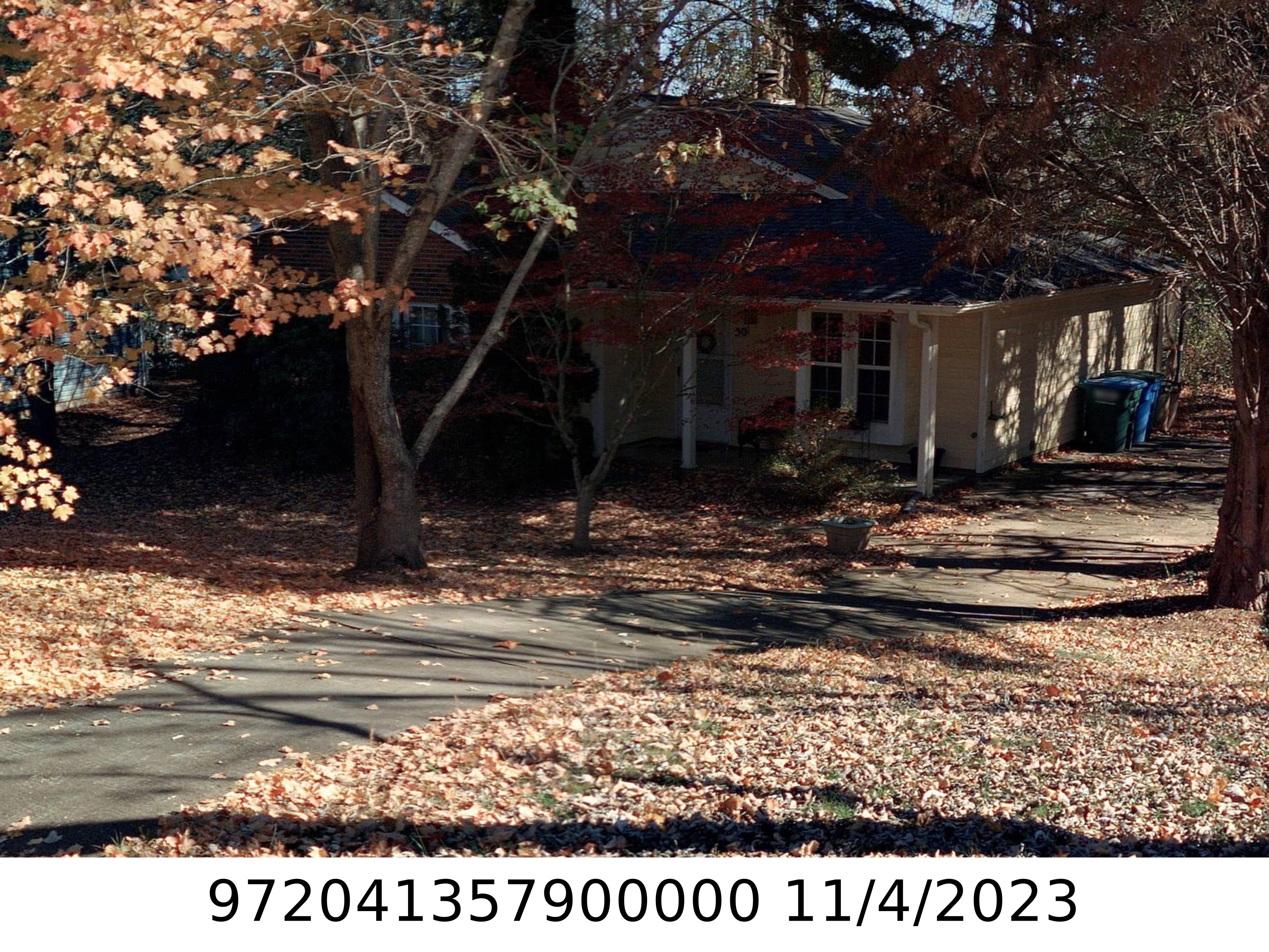 A picture of the property located at 50 LYNWOOD CIR, ASHEVILLE NC 28806.