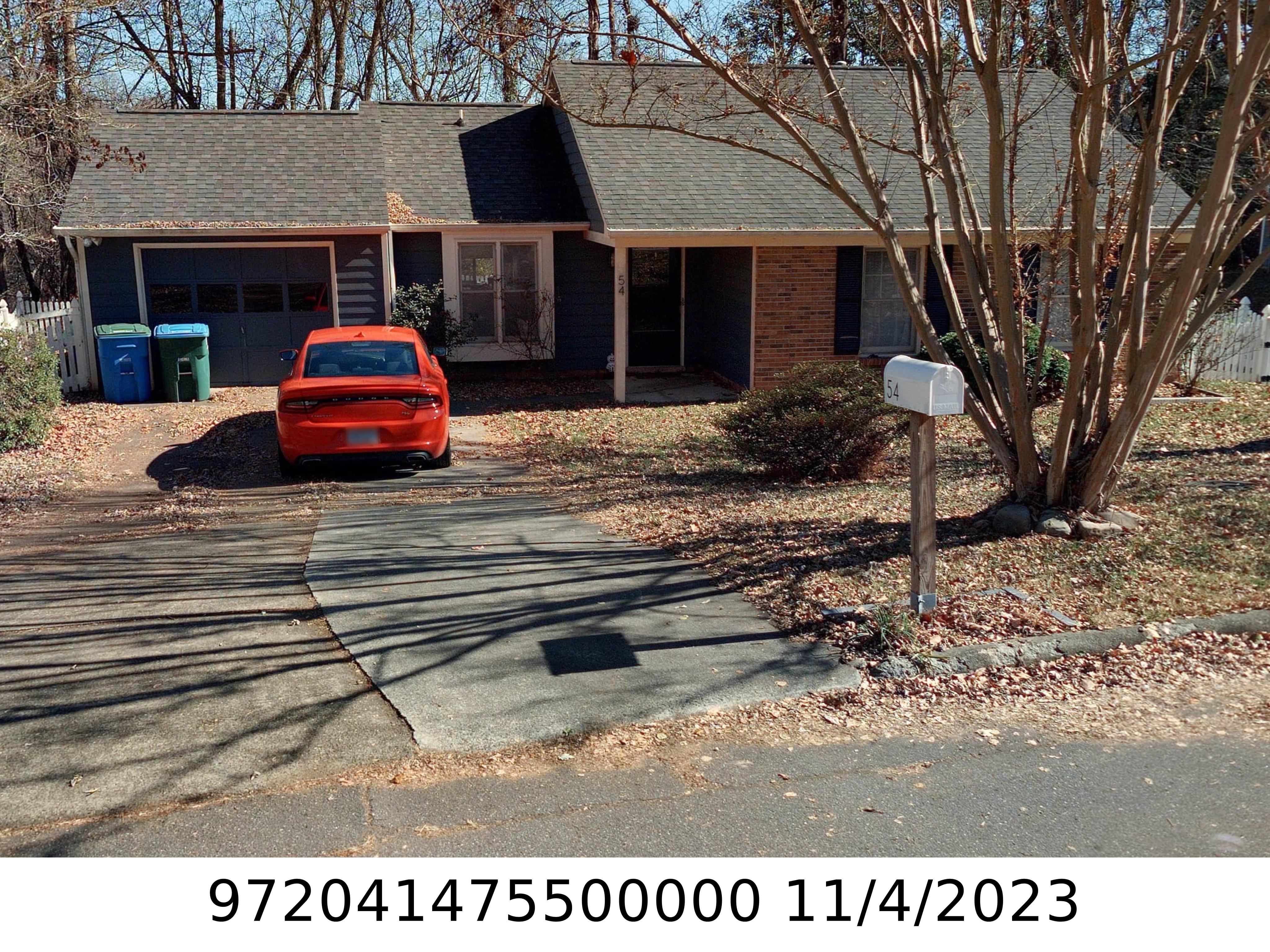 A picture of the property located at 54 LYNWOOD CIR, ASHEVILLE NC 28806.