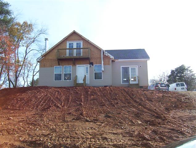A picture of the property located at 24 HUMMINGBIRD LN, ASHEVILLE NC 28806.