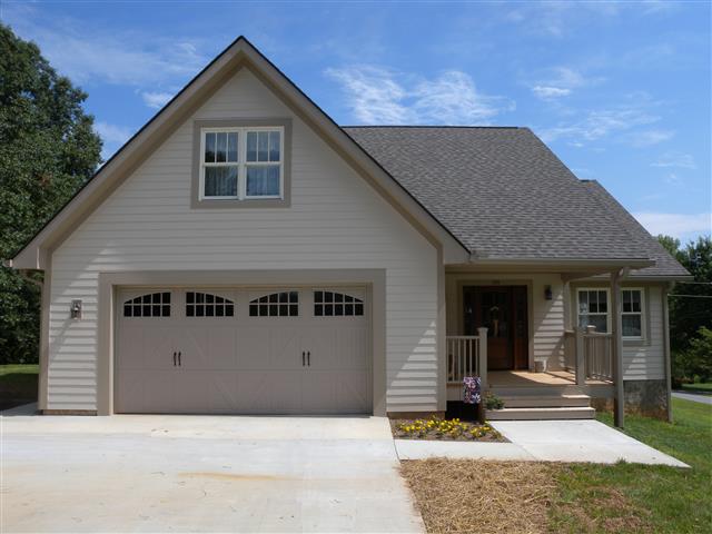 A picture of the property located at 199 MACEDONIA RD, ASHEVILLE NC 28804.