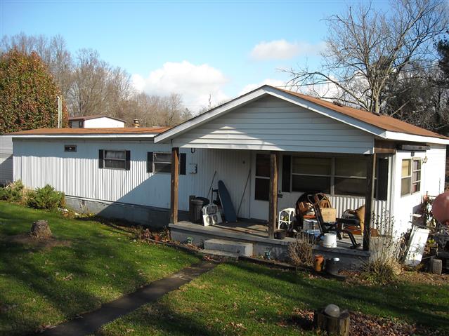 A picture of the property located at 2 VICTORY LN, ASHEVILLE NC 28804.