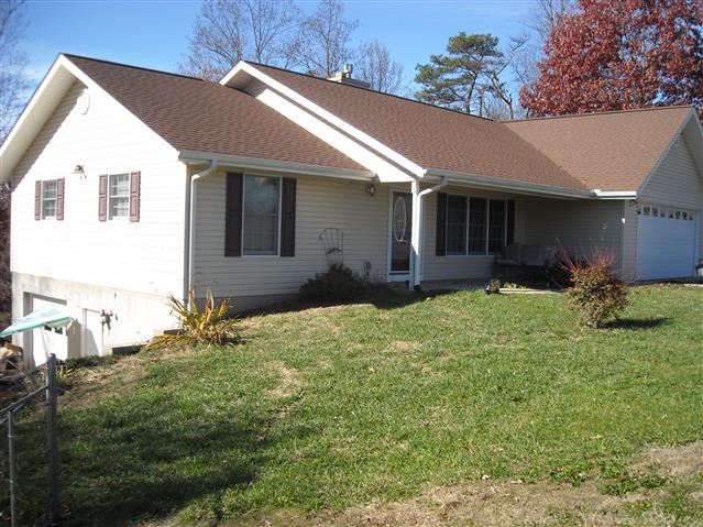 A picture of the property located at 25 VICTORY LN, ASHEVILLE NC 28804.