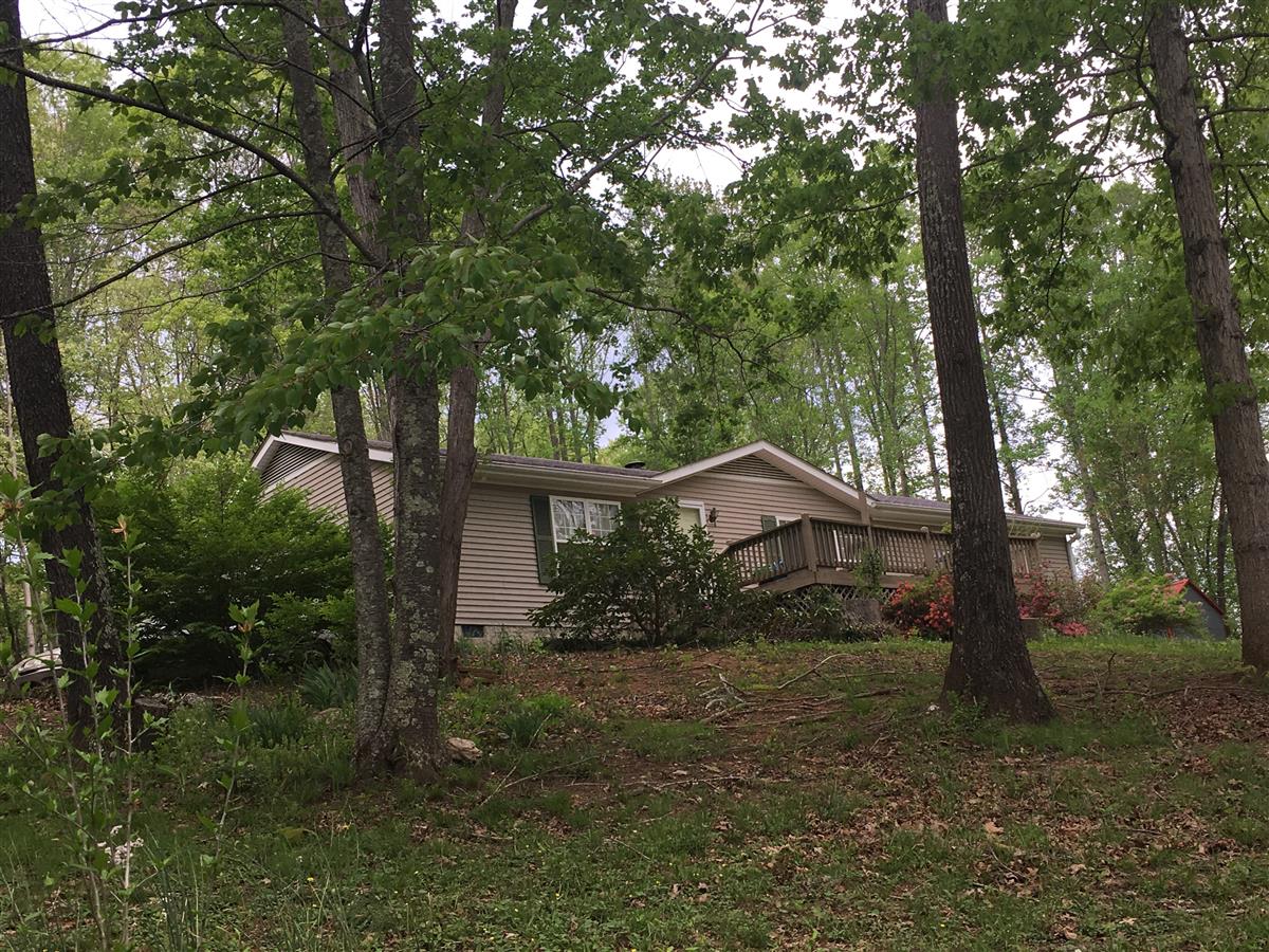 A picture of the property located at 115 OLD LEICESTER RD, ASHEVILLE NC 28804.