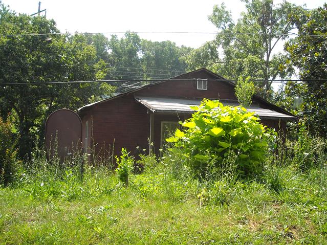 A picture of the property located at 4 AMAZING GRACE LN, ASHEVILLE NC 28804.