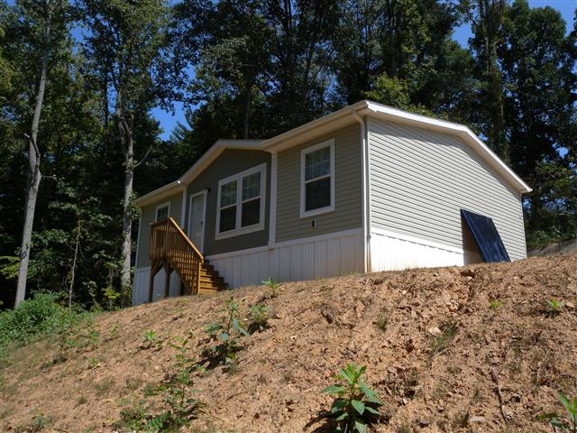 A picture of the property located at 24 RED TAIL HAWK LN, ASHEVILLE NC 28804.